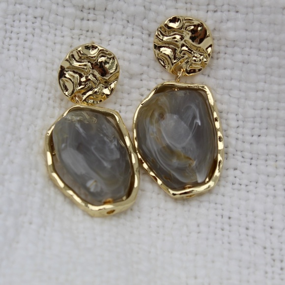 Sterling Silver "Winter" Drop Stone Pendants with Gold Casing - Picture 4 of 13